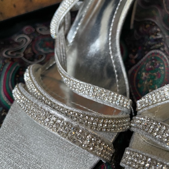 Sliver heels - Picture 4 of 6